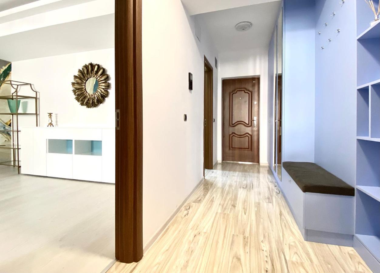 Coquette Apartment Брашов Екстериор снимка