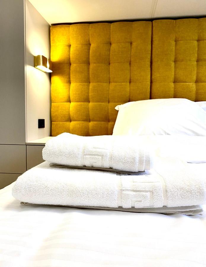 Coquette Apartment Брашов Екстериор снимка