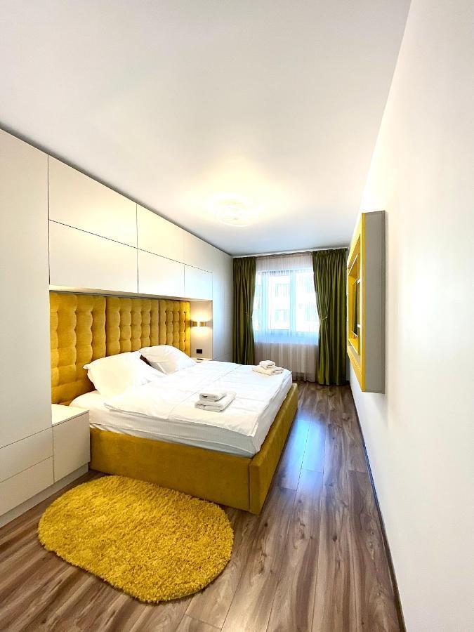 Coquette Apartment Брашов Екстериор снимка