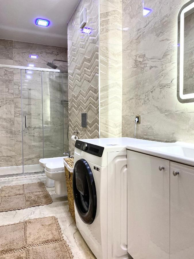 Coquette Apartment Брашов Екстериор снимка