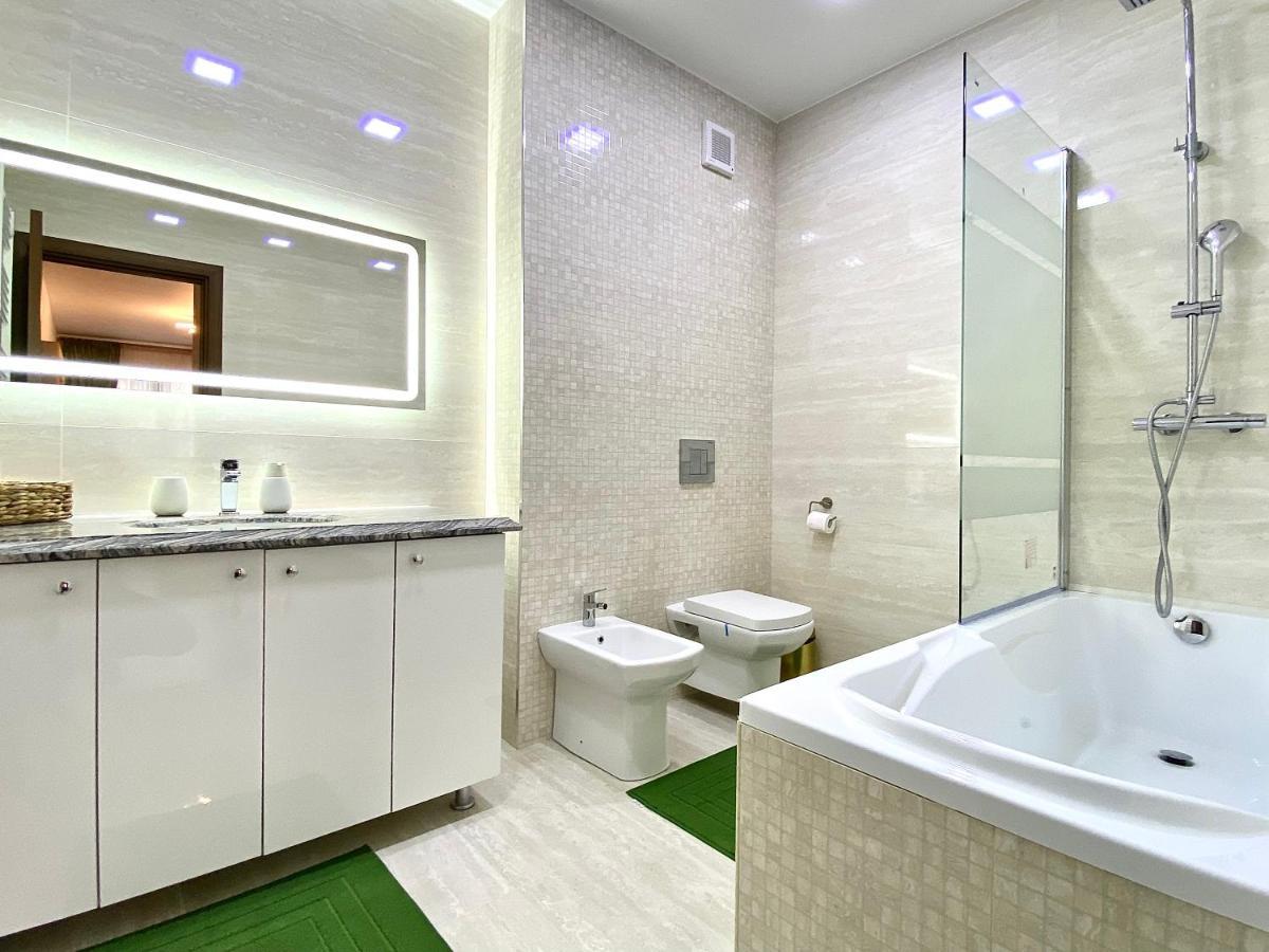 Coquette Apartment Брашов Екстериор снимка
