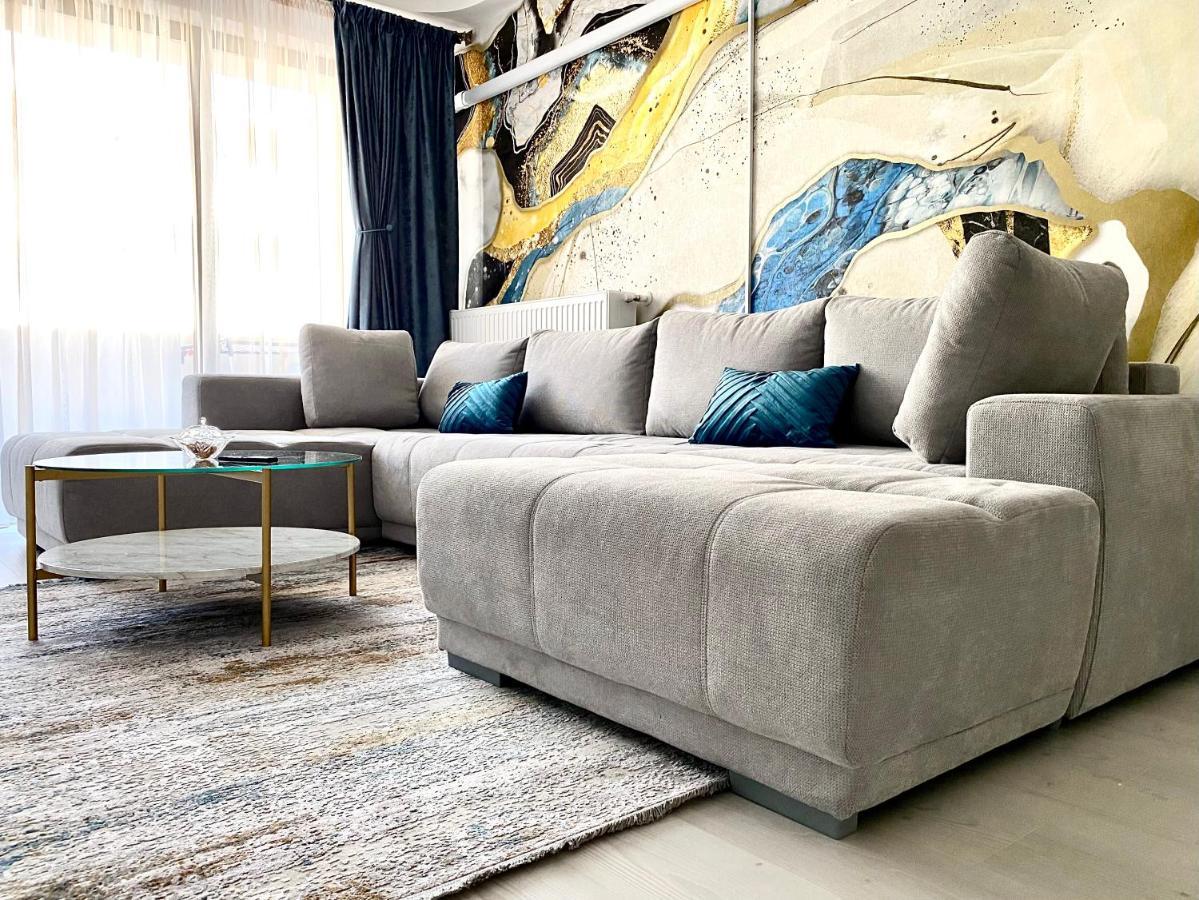 Coquette Apartment Брашов Екстериор снимка